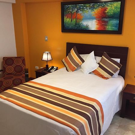 Hotel Europa Iquitos Pokój zdjęcie