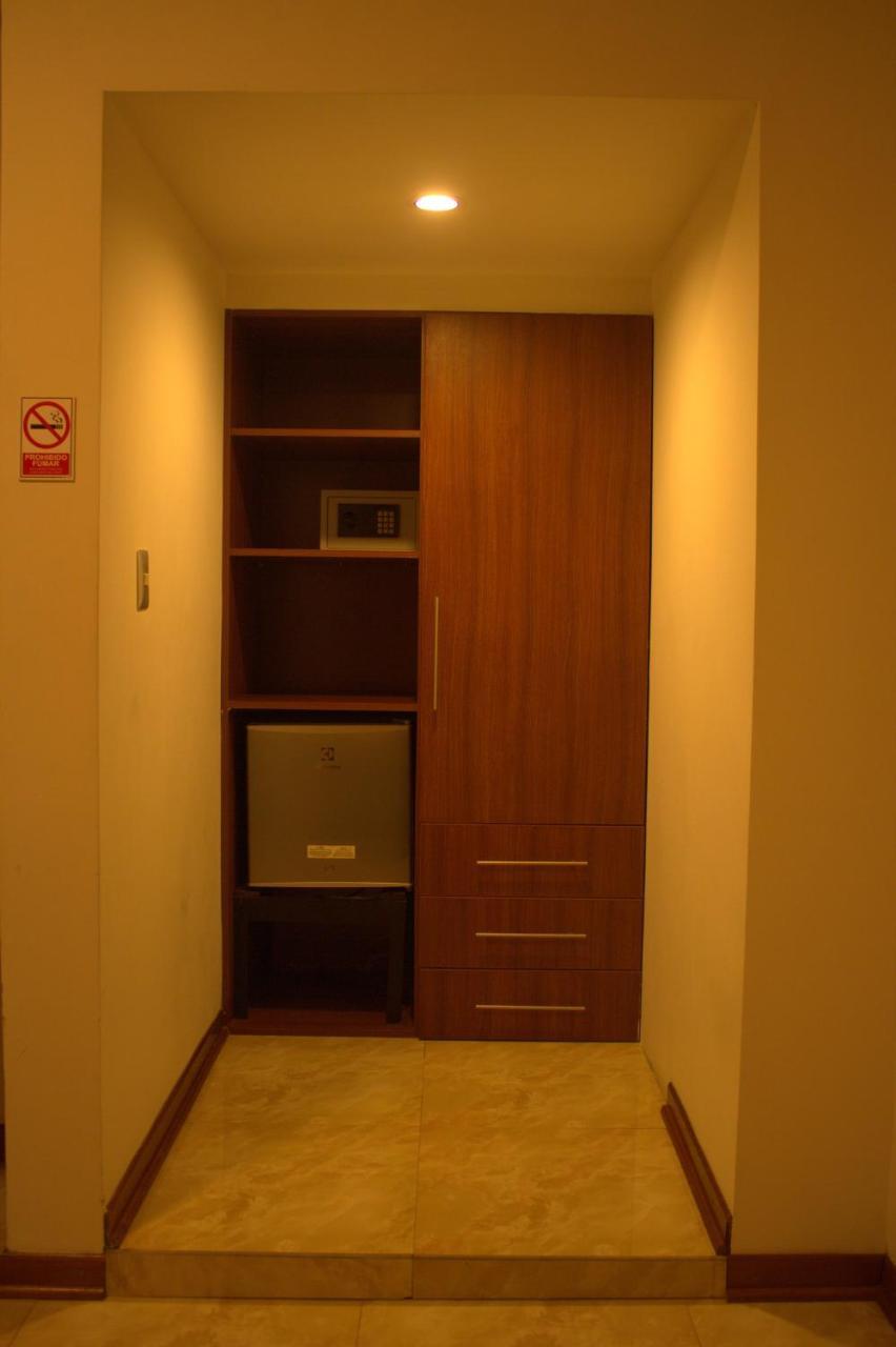Hotel Europa Iquitos Zewnętrze zdjęcie