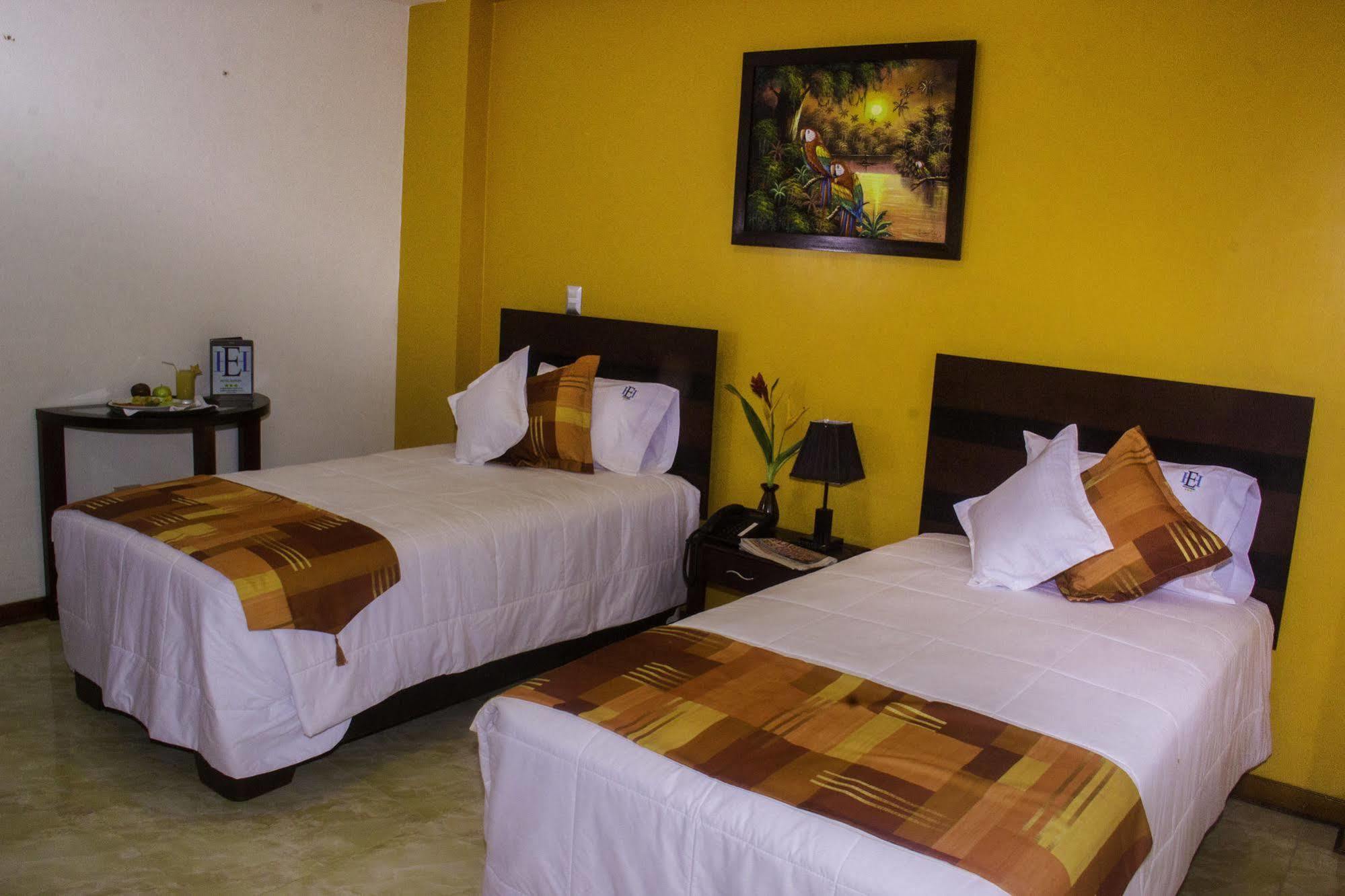 Hotel Europa Iquitos Zewnętrze zdjęcie