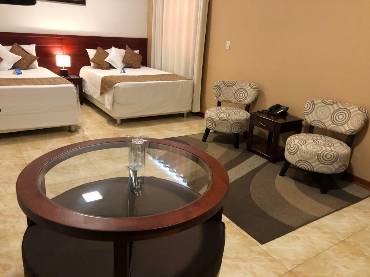Hotel Europa Iquitos Zewnętrze zdjęcie